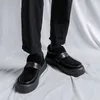 カジュアルシューズメンファッションカウスエードレザースリップオンフラットプラットフォーム靴