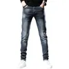 Jeans pour hommes bleu foncé vintage faire vieux patch déchiré hommes 2024 rue locomotive vêtements de mode stretch slim fit pantalon