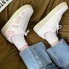 Scarpe casual semplici e versatili rosa piccole bianche 2024 moda resistenza all'usura antiscivolo primavera autunno cricket da donna