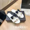 14% de réduction Chaussures de créateurs Xiaoxiangjia Bow Bottom Femmes Summer Flower Tête ronde pour vêtements chauds Pantoufles à talons plats