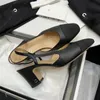 2024 Women Paris Luxury Designer Black Ballet Flats Shoes Brands quiltade äkta läderslip på ballerina runda tå damklänningskor ballerina kvinnor skor