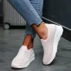 Scarpe pianeggianti per donne 2024 Sneaker da maglieria di strass primaverile Sneaker traspirante su moca