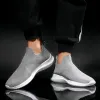 Skor herrskor mode mesh andningsbar plattform lat person sport vandring skor casual sneakers ljus vit sneakers män loafers