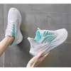 Zapatos informales transpirables de punto para mujer, zapatillas deportivas para correr, tendencia coreana, primavera 2024