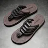 النعال جودة Flip Flop Men Designers Brand Beach Summer Man Sandals Nice عرضة غير رسمية مضادة للسفر رجالي الحبل المصنوع يدويًا من إصبع القدم الذكور