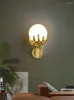 Lâmpadas de parede moderna criativa mão segurar bola luzes cabeceira para quarto led casa iluminação decoração do banheiro luminárias