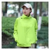 Kadın Ceketler Moda Hızlı Kuru Cilt Su Geçirmez Rüzgar Terbazı Güneş Koruma Anti-UV Katlar Açık Hava Spor Giysileri Cam Ceket 10 PCS P D OTRQA
