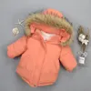 Abrigo a la algodón de algodón con capucha con capucha 2024 chaqueta acolchada para bebés para niños de invierno