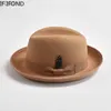 Brede rand hoeden emmer nieuwe Britse stijl wol vilt fedora heren hoed roll homburg gentlemens kerk jazz party jurk yq240403