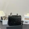 7A Luxus Fashion Design Damen klassisches Patentleder-Rucksack zurückhaltende Textur Diamond Check Flip-Tasche Super All-Match-Handtasche
