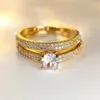 2pcs anneaux de mariage Blanche de fiançailles en zircon blanc