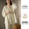 Thuiskleding vrouwen pyjama's ingesteld met borstkussentjes lente en herfst Chinese stijl vest met lange mouwen met lange mouwen elegante slijtage slaapkleding