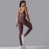 Pantalons féminins en deux pièces Femmes sans couture Yoga Set Color Sports Sports Bra and Leggings for Gym Fitness Vêtements Collons Sportswear Sports