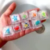 8pcs Kinder baden leuchtende Eiswürfel süße Tierdruck farbenfrohe LED -Lichtspielzeug