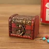 Ny 2024 Vintage smycken Box Wood Handmased Box med mini metalllås för förvaring av smycken Treasure Pearl Rings Organizer Storage Case Handmade