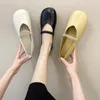 Lässige Schuhe Retro braune Frauen Mode Schnallenbandplattform Oxford Leder Flats 2024 Damen Gothic niedliche Slipper Lolita Mary Janes