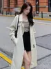 Женские траншеи COAT