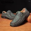 Chaussures décontractées à la main pour les hommes en cuir confortable Chaussure à conduite Soft Flat Mood Flats Mocasins Toling