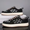 2023 hommes Femmes Chaussures décontractées Lace-Up Black Brown Brown Green Plate-Forme Mens Trainers Sneakers Taille 39-47