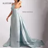 Robes de fête Aleeshuo Elegant Sans manches Prom Satin Satin Halter Robe de soirée Pleat Perge Crystal Occasions Vestido 2024