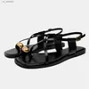 Sandaler Traf New Black Women Sandal Flats Summer Fashion Metal Buckle Straps Flatform Shoes 2024 Casual Pointed Toe For H240403W19X