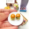 Кухни играют в еду 1 набор 1 12 миниатюрный гамбургер мини -фруктовый салат Притворяется еда для Blyth ob11 Bjd Doll House Kitchen Play Toys Accessories 2443