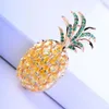 Broches Personnalité créative Ananas Brooch Fruit Series Corsage Inlaid Zircon Women's Bijoux en gros accessoires de vêtements