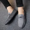 Scarpe casual da uomo Mocassini Moda in pelle scamosciata Slip On Mocassini da guida Scarpe italiane per