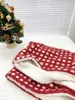 Filtar ins röda rutiga förtjockade lammfleece julserie filt enkel modern soffa casual täckben mjukt varmt sjal