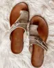 슬리퍼 플랫 신발 단단한 여름 캐주얼 신발 편안한 새로운 여성 해변 신발 세련된 슬라이딩 샌들 대형 43 J240402