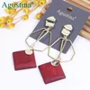 Boucles d'oreilles en peluche Agustina Wood Femmes Drop Bijoux Fashion Déclaration de mode Red Rouge Oreilles coréennes Inimalistes Oreurs de boucle Boho