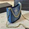 Sac sous bras en jean Designer Womens Sac à épaule Classic Blue Diamond Gold Hardware Metallic ferm Fasp Luxury Tote Matelasse Chain Crossbody Sac Makeup Sacs Pourse 22cm