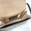 女性デザイナーバッグショルダーバッグ新しい人気のあるファッショナブルな色コントラスト印刷ハンドバッグ小さな正方形の文字クロスボディバッグサドルバッグウォレット
