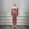 Etniska kläder Dubai Muslim Long Dress Satin Arab Maxi Robe Gown Abaya Islamisk Vestido för kvinnor Högkvalitativ bandage Qatar Marockan