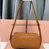 Cross Body 2023 New Miao Family Genuine Leather Borse Borsa per la piccola scatola quadrata a colori solidi quadrato versatile a spalla singola traversa per donne H240409