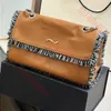 Designer lyxig axelväska designer ryggsäck crossbody väskor cc ull lapptäcke denim tofs påsa stor axelväska kan bära LA