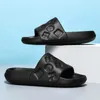 Hausschuhe Sommer Frauen Pantoffeln luxuriöser Bundesrutschen Outdoor Clogs Strand Sandalen Innenhäuser Sliders weibliche Badezimmerschuhe J240402