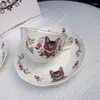 Tasses Saucers tasse de café britannique avec soucoupe kawaii cadeaux en porcelaine en gros plats de table d'eau pour petite amie