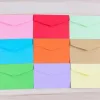 الأظرف شحن مجاني 100pcs 115*80mm Candy Color Mini Envelope Invitation Card Card Card Postcal Clit