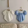 Rompers 2023 Yaz Yeni Bebek Kısa Kollu Bodysuit Bebek Dantel Yaka Tulum Yenidoğan Toddler Prenses Nefes Alabilir Giysiler 0-24M L240402