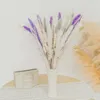 Decoratieve bloemen boho -stijl bloemstukken wit paars natuurlijke pampa's gras voor modern woninginrichting pluizige feestarrangement