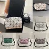 Designer draagtassen voor vrouwen opruiming Sale Crossbody Japanse originele fabriek Nieuwe splicing glanzende diamant kussen roosterzak veelzijdige enkele schoudermatte dames