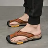Kapcie letnie swobodne sandały oryginalne skórzane mężczyźni designerka na zewnątrz klapki klapki lekkie męskie slajdy buty plażowe zapatos hombre
