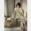 Thuiskleding vrouwen pyjama's ingesteld met borstkussentjes lente en herfst Chinese stijl vest met lange mouwen met lange mouwen elegante slijtage slaapkleding