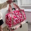 Duffel Bags 1 PC Fashionabla Travel Duffle Women Leopard Big Nylon Tote Fitness Gym Ladies Weekend Handväskor Våt och torr separering