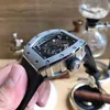 Bekijk de luxe ontwerper van heren kijken Wijn vat rubberen band roestvrij staal automatisch mechanisch horloge 2024 Hot Sale OUFD