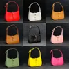 Designer le Bags mode 5A7 dames schoudertas metalen logo lederen onderarm tas zwart witte draagbare rondzwervende tas