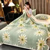 Blankets FooNaa Winter Blanket Warm Keep Soft Skin Friendly Thicken Three Layers Breathable High Density 200x230cm FAYS-028