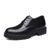 Chaussures décontractées hommes mode affaires mariage robes formelles en cuir véritable à lacets Derby chaussure plate-forme noire chaussures Gentleman Chaussure