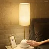 Lampes de table Ronin moderne tactile lampe à gradation Creative Creative Personnalité Simple Bedside Desk Light for Home Living Room Bedroom